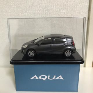 トヨタ(トヨタ)のTOYOTA AQUA トヨタ アクア ミニカー カラーサンプル グレー(ミニカー)