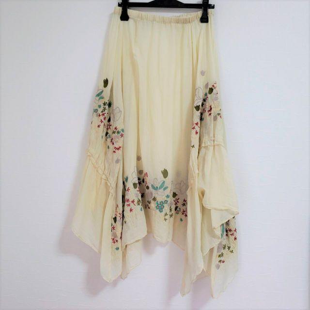 Sensounico(センソユニコ)のUSED センソユニコ i+muイム ふんわりガーゼ素材風の刺繍オーバースカート レディースのスカート(ひざ丈スカート)の商品写真
