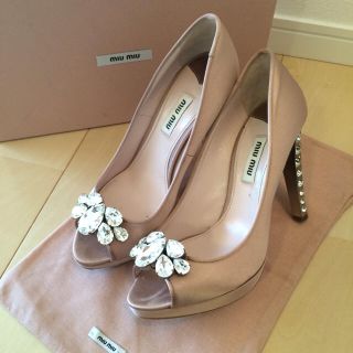 新品 miumiu ビジューパンプス 35.5 | tspea.org