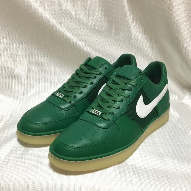 NIKE(ナイキ)の新品未使用 2012 NIKE AIR FORCE 1 LOW XXX 26.5 メンズの靴/シューズ(スニーカー)の商品写真