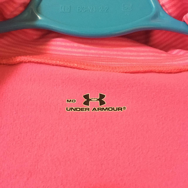 UNDER ARMOUR(アンダーアーマー)のUNDER ARMOUR パーカー レディースのトップス(パーカー)の商品写真