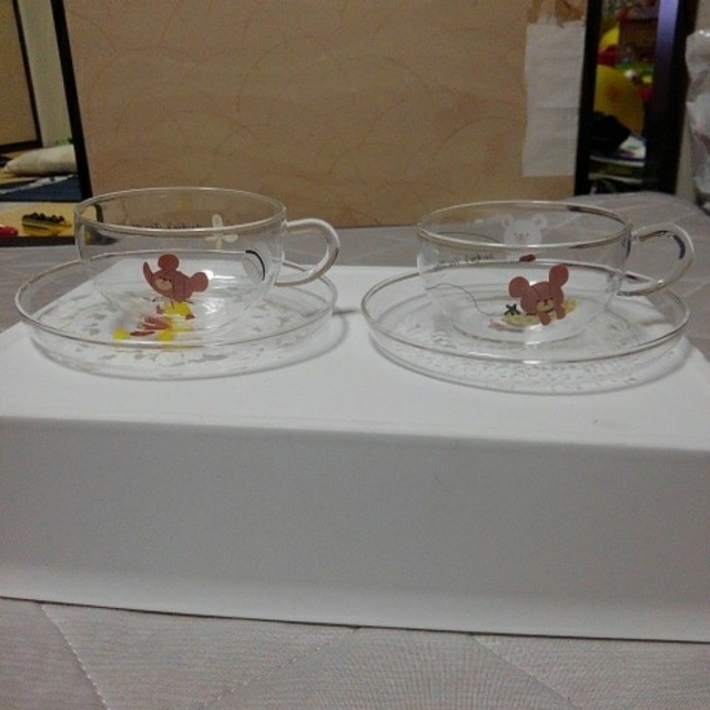 くまのがっこう(クマノガッコウ)のくまのジャッキー　ティーカップ　二個セット インテリア/住まい/日用品のキッチン/食器(グラス/カップ)の商品写真