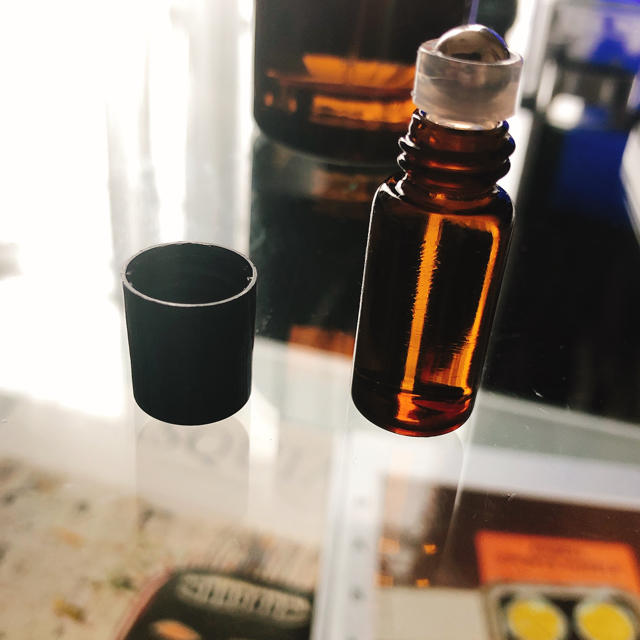 Aesop(イソップ)のAesop タシット 遮光瓶 3ml コスメ/美容の香水(ユニセックス)の商品写真