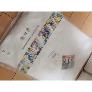 ☆XLサイズ　 ビリーアイリッシュ 村上隆 コラボ UT ユニクロ(Tシャツ(半袖/袖なし))