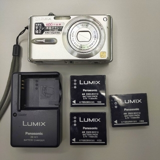 パナソニック(Panasonic)のLUMIX DMC-FX9 パナソニックデジタルカメラ(コンパクトデジタルカメラ)