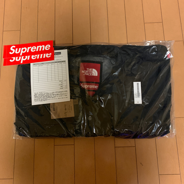 Supreme(シュプリーム)のSupreme®/The North Face® Cargo Jacket M メンズのジャケット/アウター(マウンテンパーカー)の商品写真