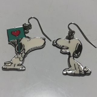 ユニバーサルスタジオジャパン(USJ)のSNOOPY ピアス(ピアス)