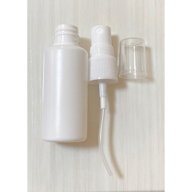 スプレーボトル 容器 30ml×4 50ml×1 インテリア/住まい/日用品の日用品/生活雑貨/旅行(日用品/生活雑貨)の商品写真