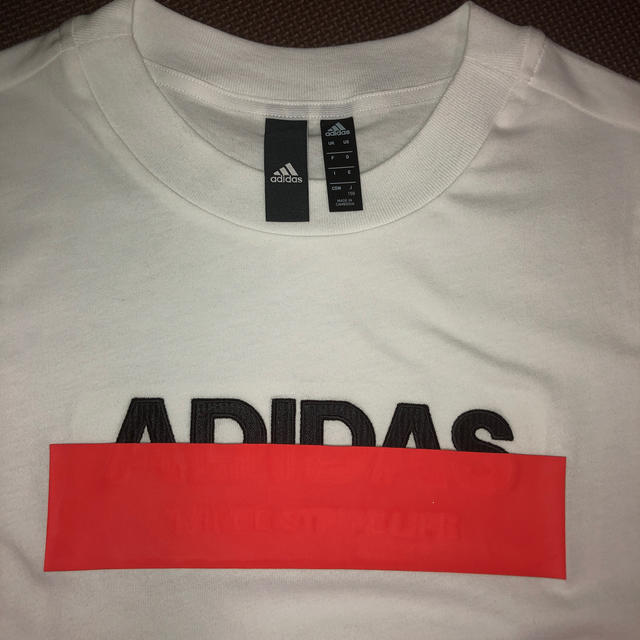 adidas(アディダス)のTシャツ　adidas  J150  試着のみ キッズ/ベビー/マタニティのキッズ服女の子用(90cm~)(Tシャツ/カットソー)の商品写真