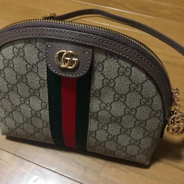 GUCCIショルダーバッグ レディースのバッグ(ショルダーバッグ)の商品写真