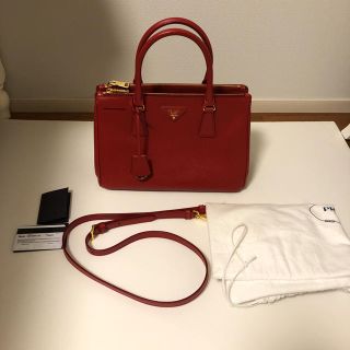 プラダ(PRADA)のPRADA サフィアーノ　レッド(ハンドバッグ)