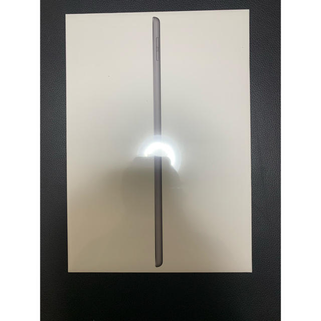 iPad 第7世代　10.2インチ　2019年秋モデル