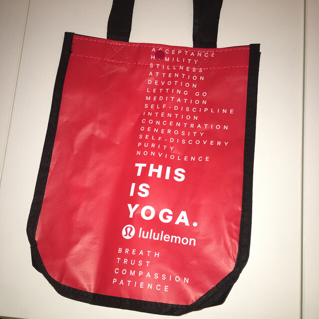 lululemon(ルルレモン)の【非売品】lululemon shopping bag レディースのバッグ(エコバッグ)の商品写真