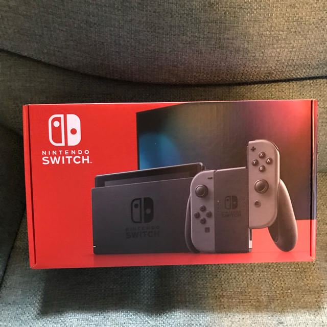 Nintendo Switch(ニンテンドースイッチ)の新品 任天堂 switch 新型 グレー　nintendo ニンテンドー　 エンタメ/ホビーのゲームソフト/ゲーム機本体(家庭用ゲーム機本体)の商品写真