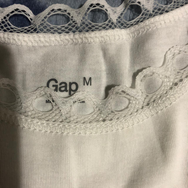 GAP(ギャップ)の★半額以下GAPレースのキャミソール白ホワイト未着用Mインナー★ レディースのトップス(キャミソール)の商品写真