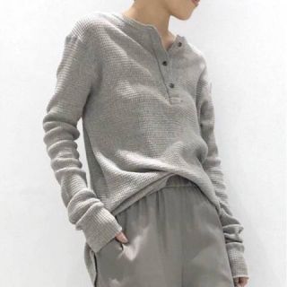 アパルトモンドゥーズィエムクラス(L'Appartement DEUXIEME CLASSE)のL'Appartement サーマルグレー　新品　Thermal TOP(カットソー(長袖/七分))