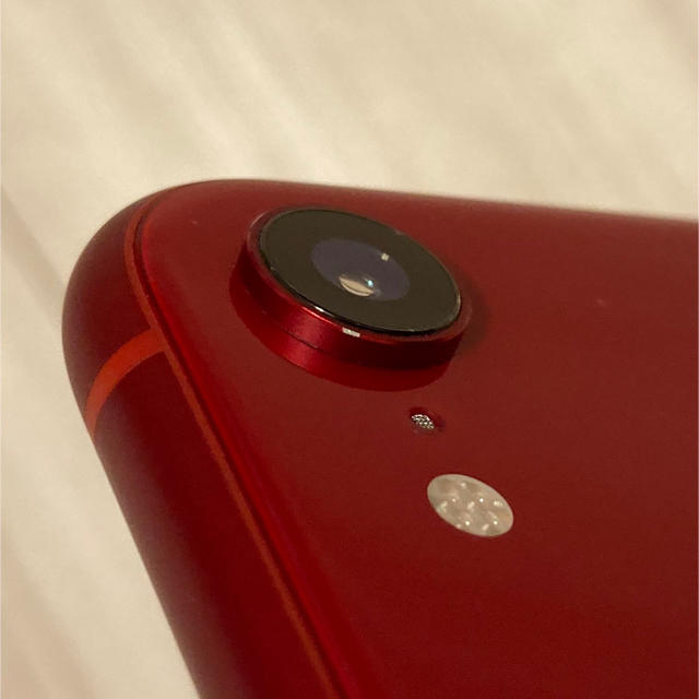 iPhone(アイフォーン)の【Beroea様専用】iPhone XR RED 64 GB SIMフリー スマホ/家電/カメラのスマートフォン/携帯電話(スマートフォン本体)の商品写真