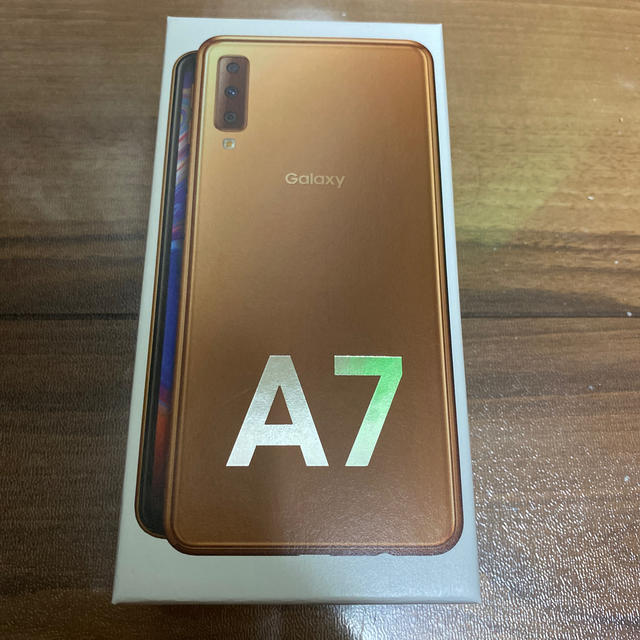 Galaxy A7 64GB ゴールド