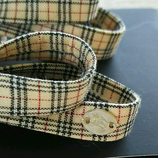 BURBERRY(バーバリー)のBURBERRY 新品✨マフラー  レディースのファッション小物(マフラー/ショール)の商品写真