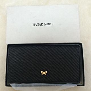 ハナエモリ(HANAE MORI)のハナエモリ♡蝶々付きがま口長財布(財布)