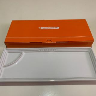 ルクルーゼ(LE CREUSET)のルクルーゼ   サカナプレート　ホワイト　新品(食器)