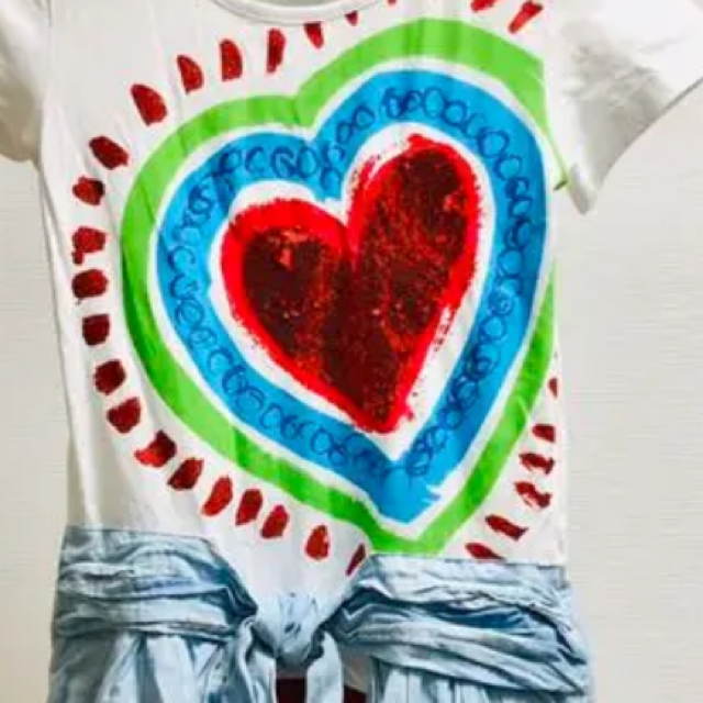 DESIGUAL(デシグアル)の新品✨タグ付き♪未開封‼️Desigual お洒落なワンピース　ガールズ　大特価 キッズ/ベビー/マタニティのキッズ服女の子用(90cm~)(ワンピース)の商品写真