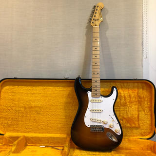 Fernandes Stratocaster 70’s 希少石ロゴ！