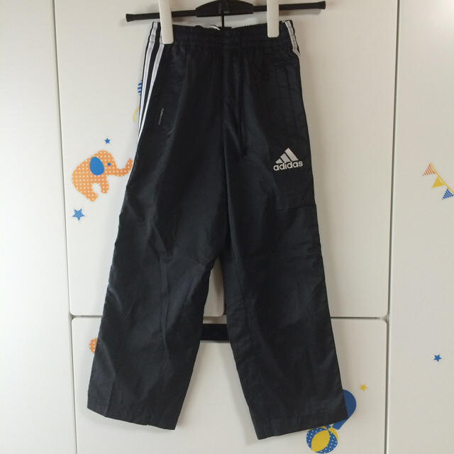 adidas(アディダス)のアディダス スエット キッズ/ベビー/マタニティのキッズ服男の子用(90cm~)(パンツ/スパッツ)の商品写真