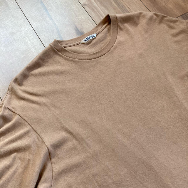 COMOLI(コモリ)のAURALEE SEAMLESS CREW NECK TEE オーラリー　美品 メンズのトップス(Tシャツ/カットソー(半袖/袖なし))の商品写真