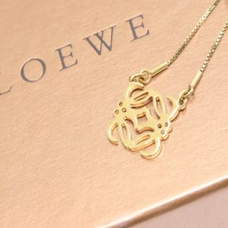 ロエベ(LOEWE)のロエベ LOEWE ネックレス アナグラム ゴールドカラー(ネックレス)