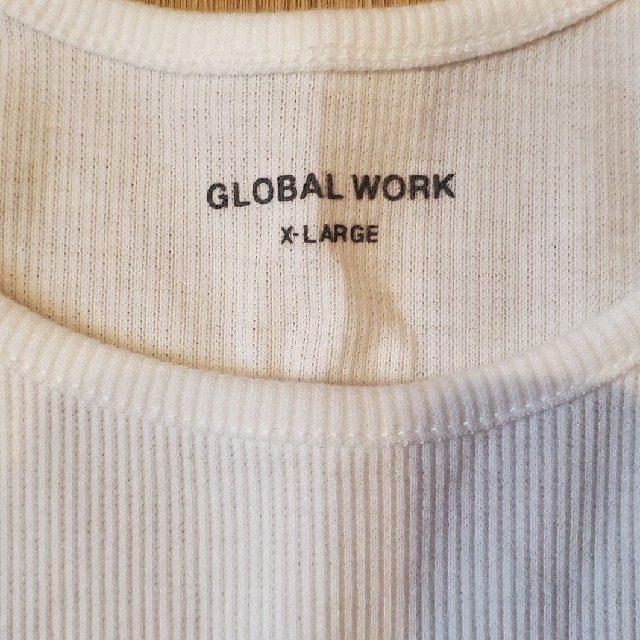 GLOBAL WORK(グローバルワーク)のサイズ120　キッズXL　　白　メロウタンクトップ キッズ/ベビー/マタニティのキッズ服女の子用(90cm~)(Tシャツ/カットソー)の商品写真