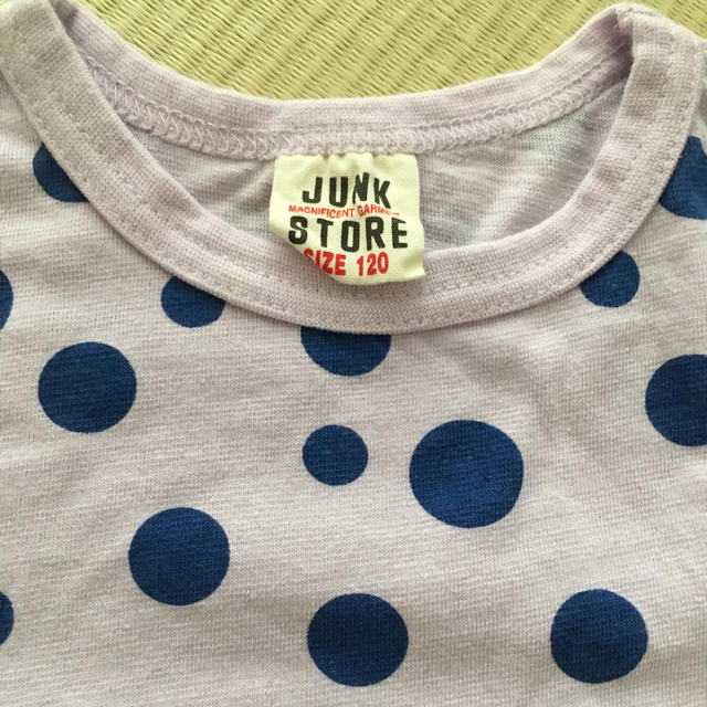 JUNK STORE(ジャンクストアー)の120 tシャツ  キッズ/ベビー/マタニティのキッズ服女の子用(90cm~)(Tシャツ/カットソー)の商品写真