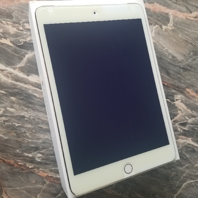 iPad(アイパッド)の【中古】iPad mini4 Wifi+Cellular 64GB GOLD スマホ/家電/カメラのPC/タブレット(タブレット)の商品写真