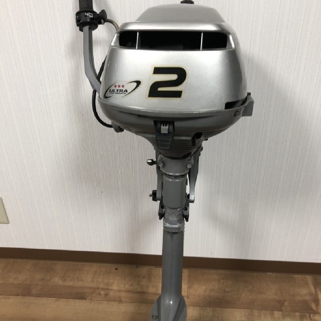 2馬力ホンダ2f2d船外機 スポーツ/アウトドアのフィッシング(その他)の商品写真