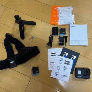 ゴープロ(GoPro)のGoPro HERO8 限定BOXセット　箱なし　おまけ付き(コンパクトデジタルカメラ)