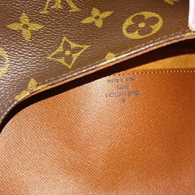 Louis Vuitton W PM Monogram Cuir Orfevre Tote Bag Safran