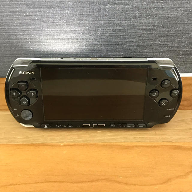 SONY(ソニー)のウイニングイレブン UEFA SP パック(PSP-3000XUB) エンタメ/ホビーのゲームソフト/ゲーム機本体(携帯用ゲーム機本体)の商品写真