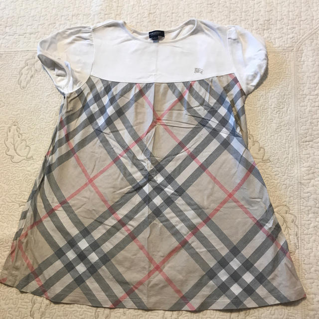 BURBERRY(バーバリー)の【美品】バーバリー150サイズパフスリーブTシャツ キッズ/ベビー/マタニティのキッズ服女の子用(90cm~)(Tシャツ/カットソー)の商品写真