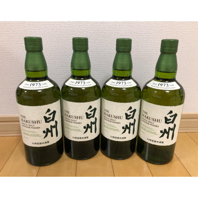 サントリー(サントリー)の限定価格 SUNTORY サントリー 白州 NV 700ml  4本 新品未開栓 食品/飲料/酒の酒(ウイスキー)の商品写真