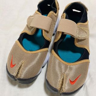 ナイキ(NIKE)のナイキ　エアリフト　ゴールド(スニーカー)