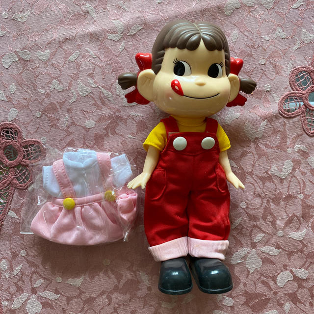 ペコちゃん着せ替え人形 エンタメ/ホビーのおもちゃ/ぬいぐるみ(キャラクターグッズ)の商品写真