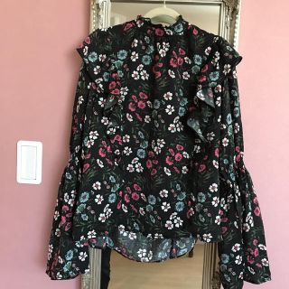 ダブルクローゼット(w closet)の新品 w closet ☆花柄 スタンドネック ブラウス☆黒(シャツ/ブラウス(長袖/七分))