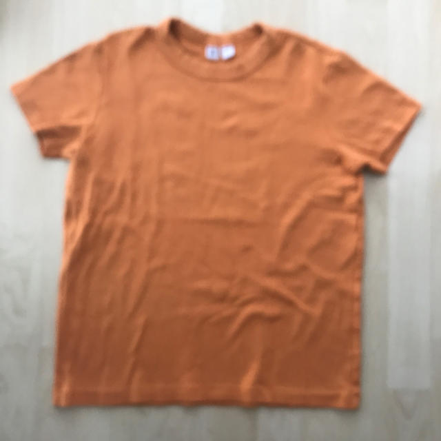 UNIQLO(ユニクロ)のfuuu様専用 UNIQLO Tシャツ オレンジ L レディースのトップス(Tシャツ(半袖/袖なし))の商品写真