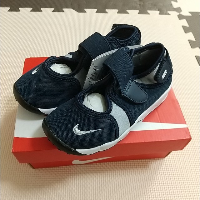 NIKE(ナイキ)のNIKE ナイキ リトルリフト エアリフト ネイビー 16cm キッズ/ベビー/マタニティのキッズ靴/シューズ(15cm~)(スニーカー)の商品写真