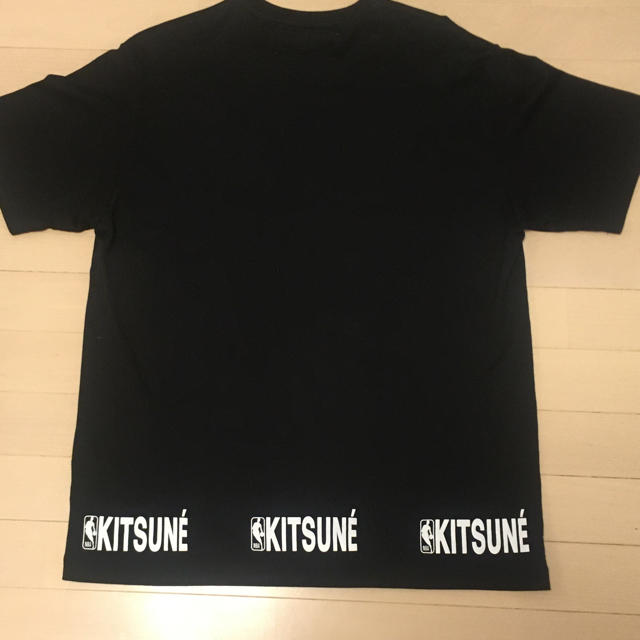 MAISON KITSUNE'(メゾンキツネ)のmaison kitsune  メゾンキツネ　NBA ブルズ　美品 メンズのトップス(Tシャツ/カットソー(半袖/袖なし))の商品写真