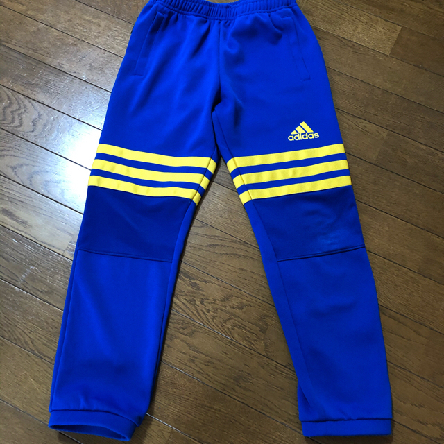 adidas(アディダス)のアディダス ジャージ 140 キッズ/ベビー/マタニティのキッズ服男の子用(90cm~)(その他)の商品写真