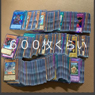 ユウギオウ(遊戯王)の遊戯王カード　６００枚くらい(アート/エンタメ)