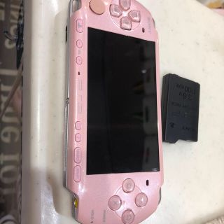 プレイステーションポータブル(PlayStation Portable)のPSP 本体　ピンク(携帯用ゲーム機本体)