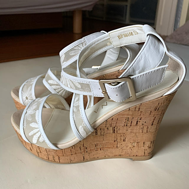 ダイアナ  サンダル レディースの靴/シューズ(サンダル)の商品写真