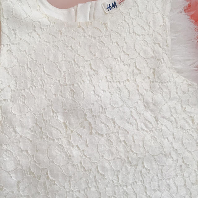H&M(エイチアンドエム)のH &M オフホワイト　レース　ワンピース　送料込み キッズ/ベビー/マタニティのキッズ服女の子用(90cm~)(ワンピース)の商品写真